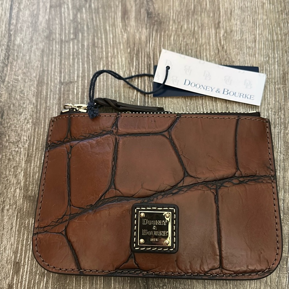 NWT Dooney & Bourke Small Zip Card Holder